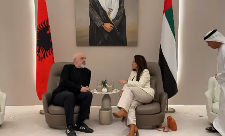 Rama vizitë në Emiratet e Bashkuara Arabe: Mikpritje vëllazërore…