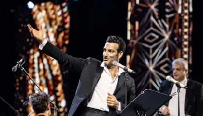 Ramë Lahaj këndoi shqip në Shën Petersburg të Rusisë, promovoi kulturën dhe këngën shqipe atje