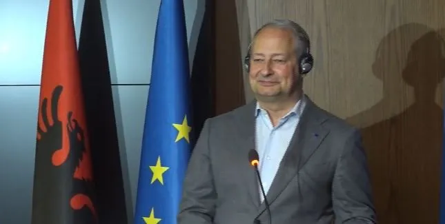 Raportuesi i PE mesazh Ramës: Integrimi në BE nuk është vetëm hapje kapitujsh!