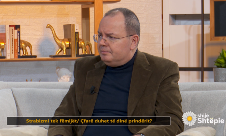 Rast shokues/ Fëmija humb syrin pasi u puth nga një i afërm me herpes, mjekët japin alarmin