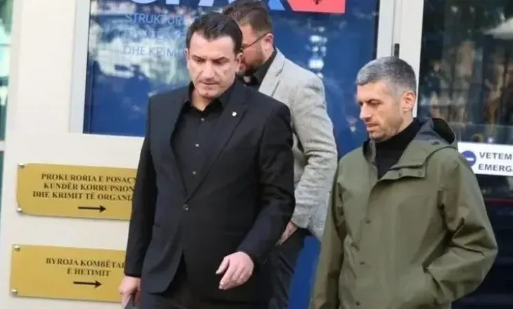 Reagon Alban Dokushi pasi Gjykata e riktheu në detyrë si Sekretar i Përgjithshëm i Bashkisë Tiranë