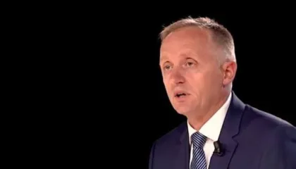 Reflektim i Diellës: në Kosovë hedhin kripë në rrugë, në Shqipëri like