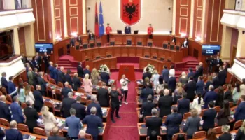 Reforma Territoriale, PS bën një hap pas nëse PD nuk bojkoton më. Do të zhbëjë formulën e propozuar për heqjen e barazisë