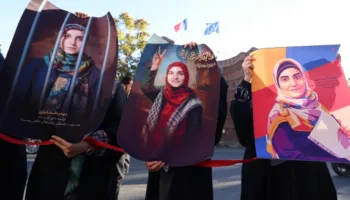 Regjimi qëllon mbi turmën e protestuesve në Iran/ 65 viktima, mbi dy mijë arrestime, spitalet në kolaps