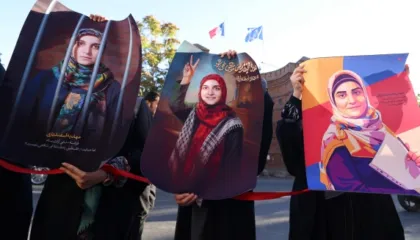 Regjimi qëllon mbi turmën e protestuesve në Iran/ 65 viktima, mbi dy mijë arrestime, spitalet në kolaps