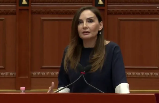 Rënia e euros, Tabaku: Po varfëron shqiptarët dhe po shkatërron prodhimin vendas