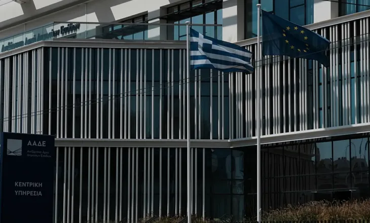 Rënia e popullsisë – Greqia prezanton ulje taksash për vitin 2026 për familjet e punëtorët e rinj