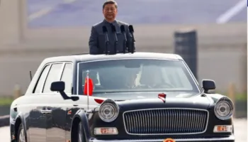 Rënia e të preferuarit të Xi-së: Si hetimi për korrupsion trondit ushtrinë më të lartë të Kinës