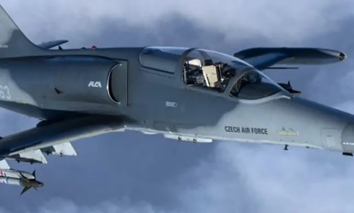 Republika Çeke do të furnizojë Ukrainën me avionë luftarakë