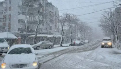 Reshje dëbore dhe temperatura deri në -18°C, probleme në Rrugën e Arbrit dhe disa fshatra të vendit