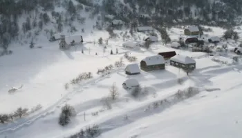 Reshje dëbore në veri të Shqipërisë, vështirësi në Vermosh, Bogë dhe Theth