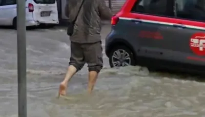 Reshje intensive shiu, përmbytet Durrësi