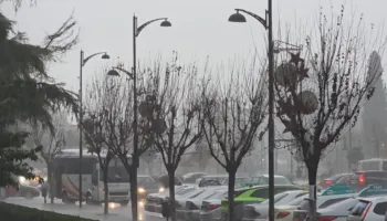 Reshje shiu dhe stuhi ere në Fier, hidrovoret gati për të shmangur çdo problem të mundshëm