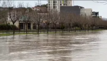 Reshje të dendura, përmbytet edhe burgu i Durrësit