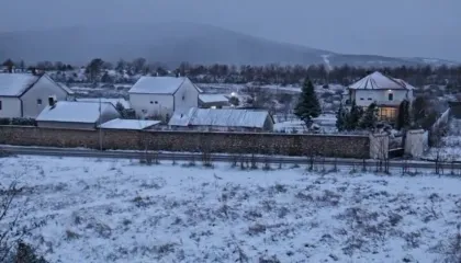 Reshje të dendura shiu dhe dëbore, si parashikohet moti këtë të enjte