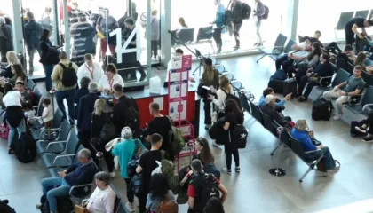 Reshjet e dendura të shiut, Balluku: Fluturimet në Rinas vazhdojnë normalisht