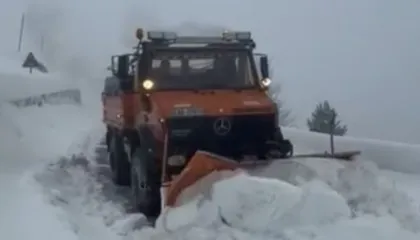 Reshjet e shiut dhe dëborës/ Rama: ARRSH po punon pa ndërprerje për të mbajtur akset rrugore të hapura