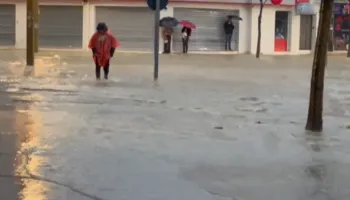 Reshjet intensive ndërpresin mësimin në Durrës, mbyllen shkollat dhe universiteti “Aleksandër Moisiu”