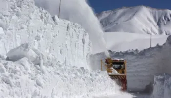 Reshjet rekord të dëborës shkaktojnë kaos në disa pjesë të Japonisë