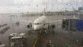 Reshjet/ Rinas del nga “bllokada”, aeroporti operon normalisht, fluturimet në orar