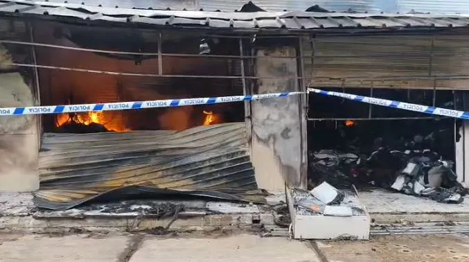 Riaktivizohet vatra e zjarrit te tregu i ‘5 Majit’, mobilizohen forcat zjarrfikëse