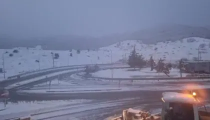 Rikthehen reshjet e dëborës, zbardhet Korça e Pogradeci