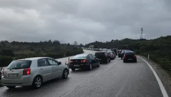 Rikthimi pas festave/ Trafik 7 km në Kakavijë, emigrantët qëndrojnë deri në 3 orë në doganë