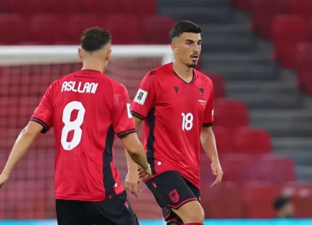 Risia e madhe e Kombëtares për vitin 2025, klauzola e veçantë i hap rrugën mesfushorit për largimin