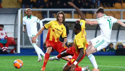 Roma rigjen tri pikët, fiton 0-2 kundër Lecces, Como ‘thyen’ Pisan, i shënon tre gola