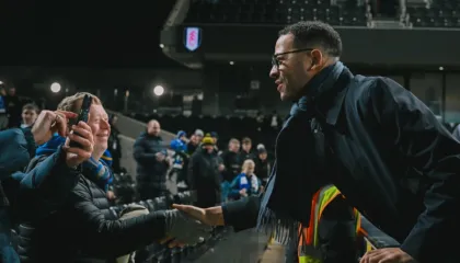 Rosenior mesazh tifozëve: Premtoj se do të punoj shumë për Chelsea, jam këtu për të fituar trofe