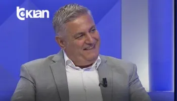 “Ro*t ku t’i kesh…”, Shakohoxha ndan episodin me tifozin