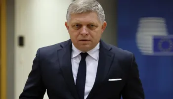 Rrëfim pas takimit/ Kryeministri sllovak Fico i tronditur: Gjendja mendore e Trump e rrezikshme