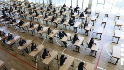 Rregullat e reja të Maturës Shtetërore, forcohet mbikëqyrja gjatë provimeve