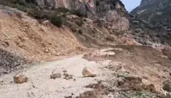 Rrëshqitja e dherave/ Prej 4 ditësh 250 banorë të fshatit Bashaj të izoluar