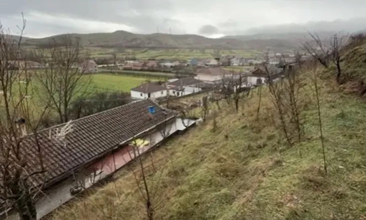 Rrëshqitje dheu në Pogradec/ Rrezikohet një banesë