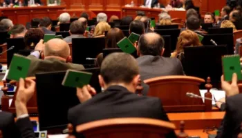 Rreth 18 orë seancë plenare, miratohet paketa e ndryshimeve në Kodin Penal