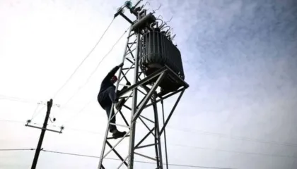 Rreth 600 familje në fshatrat e qarkut Korçë pa energji elektrike, si paraqitet situata me akset rrugore