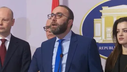 Rrëzohet sërish kërkesa e PD, s’ka mbledhje të “mandateve” për Ballukun. Bardhi paralajmëron padi ndaj Peleshit