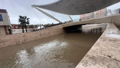 Rritet niveli i ujit në Durrës, 400 banorë të evakuuar