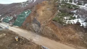 Rruga Qukës–Qafë Plloçë rikthehet në qarkullim për disa mjete