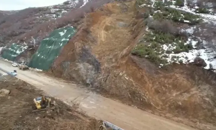 Rruga Qukës–Qafë Plloçë rikthehet në qarkullim për disa mjete