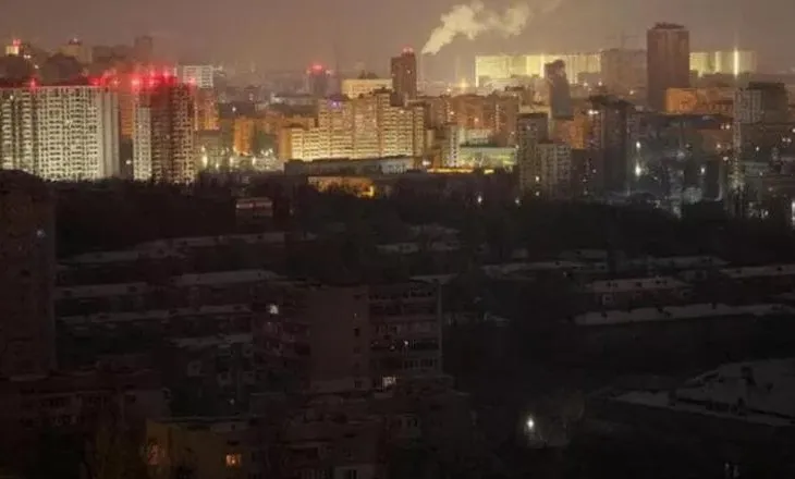 Rusia 300 dronë dhe 18 raketa balistike drejt Ukrainës