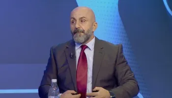 “Sa më shumë vonesë, aq më shumë dyshime për Ballukun”, Kara shpërthen:Mazhoranca po blen kohë,ky është hapi i fundit..