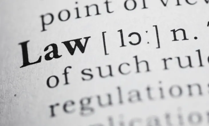 SafeJournalists: Ndryshimet në Kodin Penal të Shqipërisë duhet të forcohen për të siguruar dekriminalizimin e plotë të shpifjes