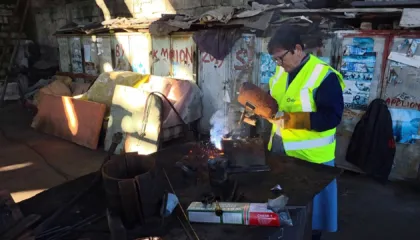 Saldatorja që bën art me hekurin, Vera Jaupaj ndër gratë e rralla në Shqipëri që e ushtron këtë profesion