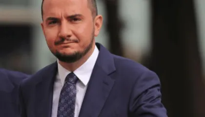 Salianji: Qeveria mbetet model i grabitjes, nafta në Shqipëri 78% më shtrenjtë se në Kosovë