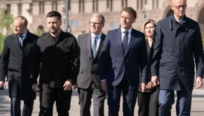 Samiti i Koalicionit të Vullnetmirëve për Ukrainën/ Aleatët evropianë mblidhen në Paris, Macron: Ditë historike