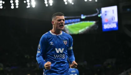 Sanderland & Xhaka një pikë larg zonës Champions, Liverpul fiton në fund