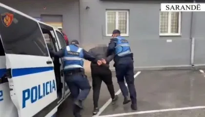 Sarandë/ Sherr me shkopinj e thika, 2 të plagosur, 2 në pranga, 1 në kërkim