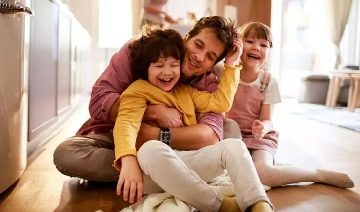 Sekreti i një shtëpie të lumtur për fëmijët, shenjat që tregojnë se po rriten siç duhet